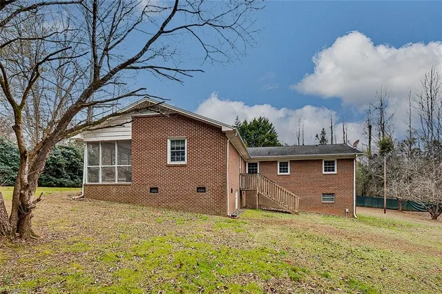 $289,900 | 4202 Beaumont Drive, Sophia, NC 27350