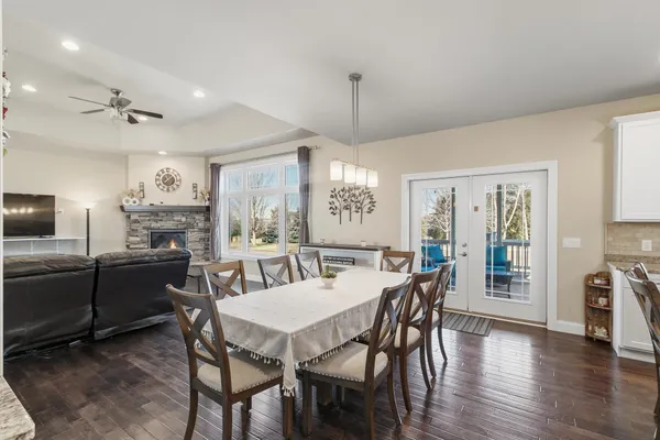 $949,900 | 3122 Saddle Brooke Trail, Sun Prairie, WI 53590