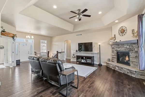 $949,900 | 3122 Saddle Brooke Trail, Sun Prairie, WI 53590