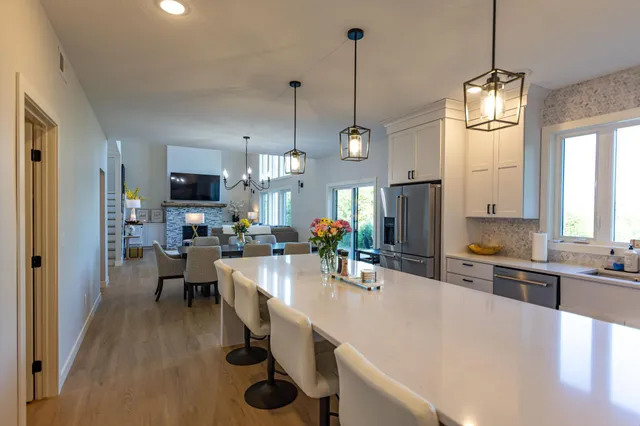 $699,900 | 10660 Northwest Waters Edge Drive, Walker, MN 56484