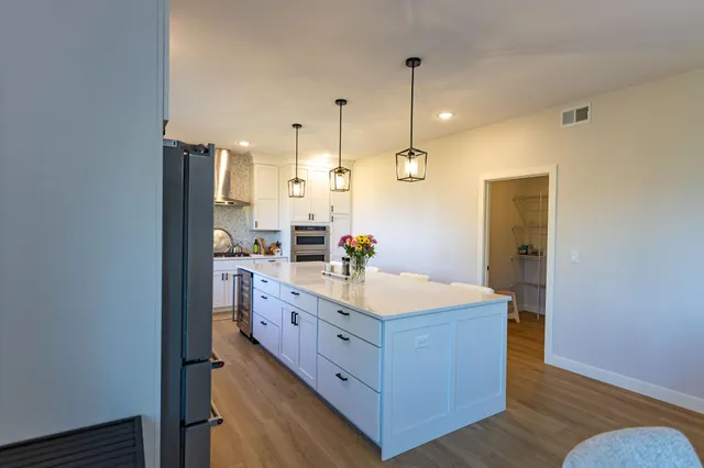 $699,900 | 10660 Northwest Waters Edge Drive, Walker, MN 56484