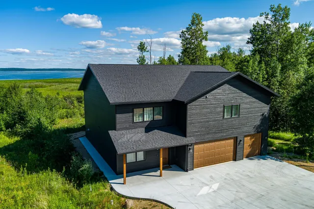 $699,900 | 10660 Northwest Waters Edge Drive, Walker, MN 56484