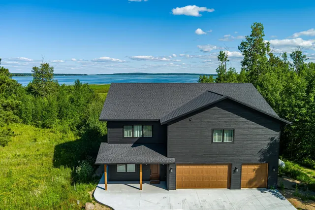 $699,900 | 10660 Northwest Waters Edge Drive, Walker, MN 56484