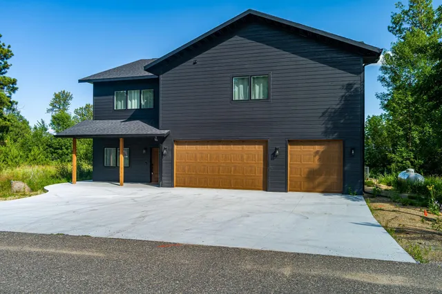 $699,900 | 10660 Northwest Waters Edge Drive, Walker, MN 56484