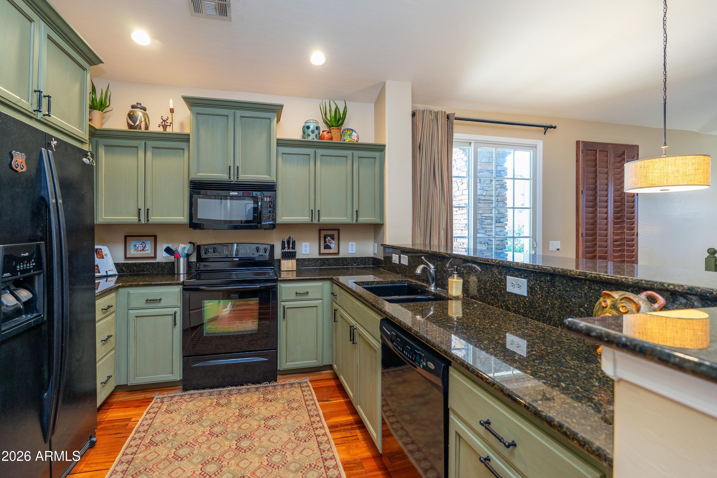 2638 South Key Biscayne Drive Gilbert, AZ 85295 - Photo 7 of 26 KB KITCHEN
