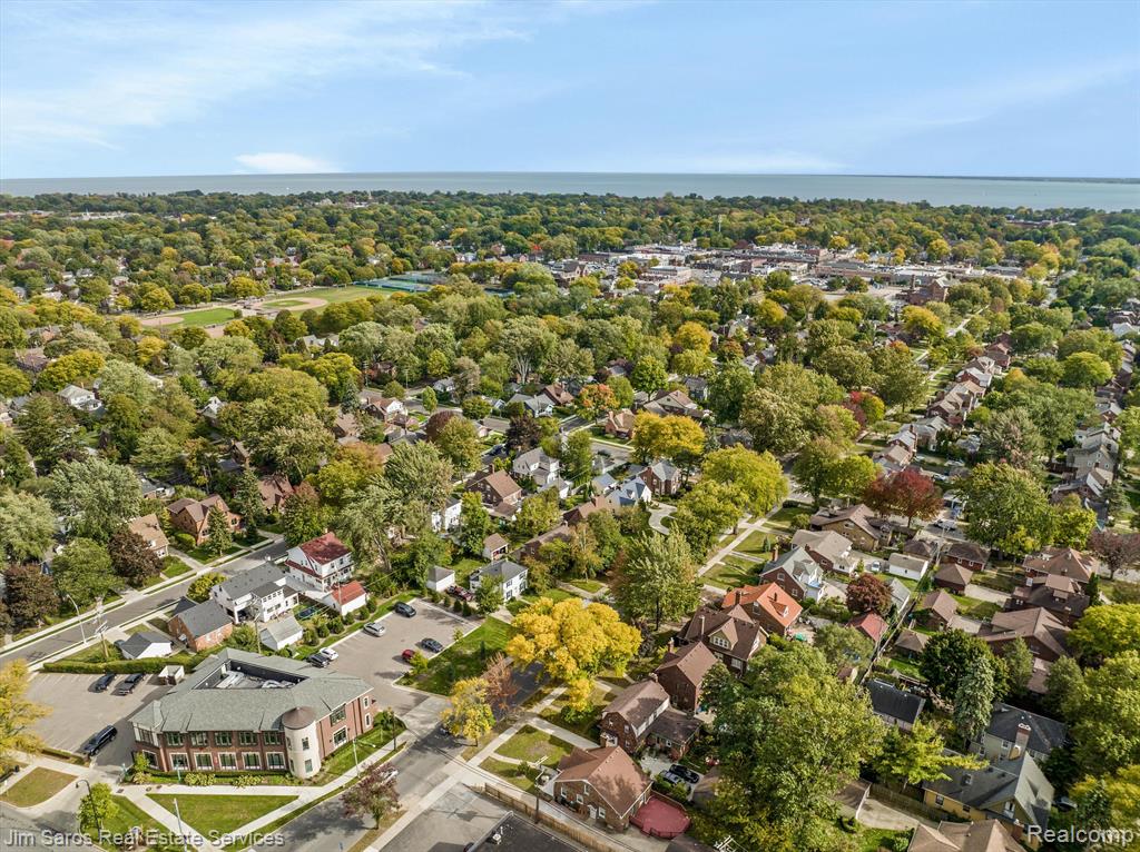 1445 Cadieux Road Grosse Pointe Park, MI 48230 - Photo 12 of 14