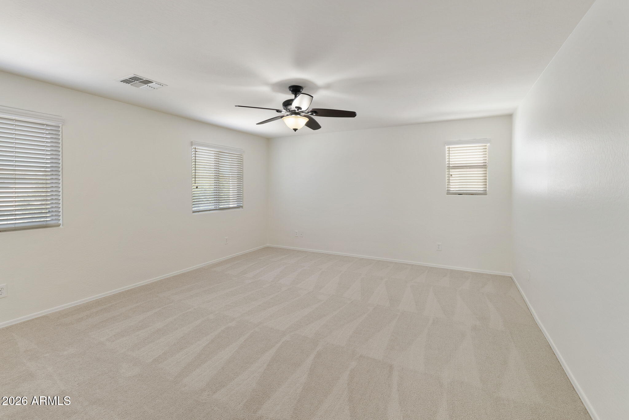 3328 East Roland Street Mesa, AZ 85213 - Photo 9 of 28