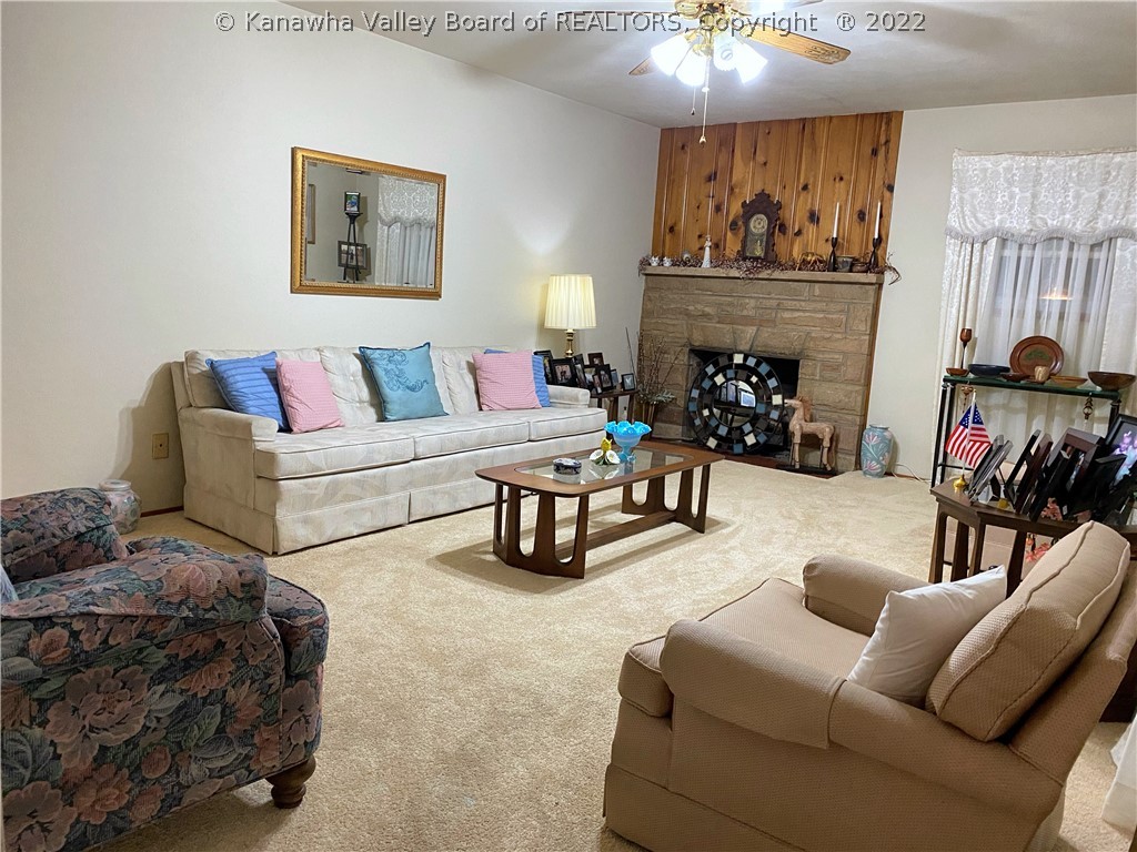 370 Highlawn Drive Ripley, WV 25271 - Photo 3 of 34 Gallery Image 3