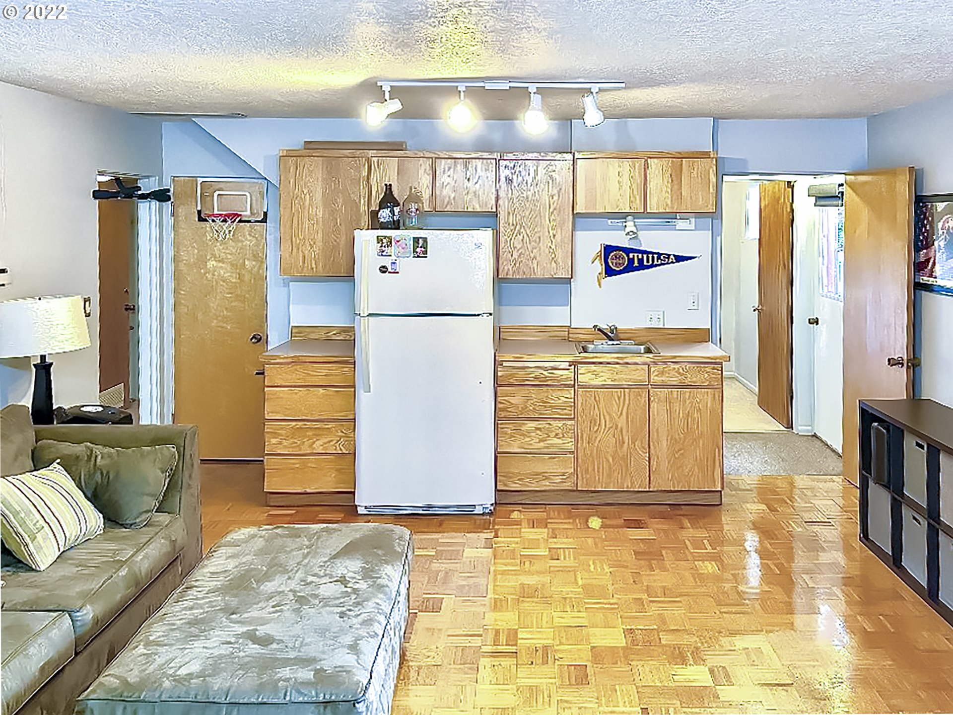 13535 Southwest Hargis Road Beaverton, OR 97008 - Photo 23 of 32 Separate Living Quarters
