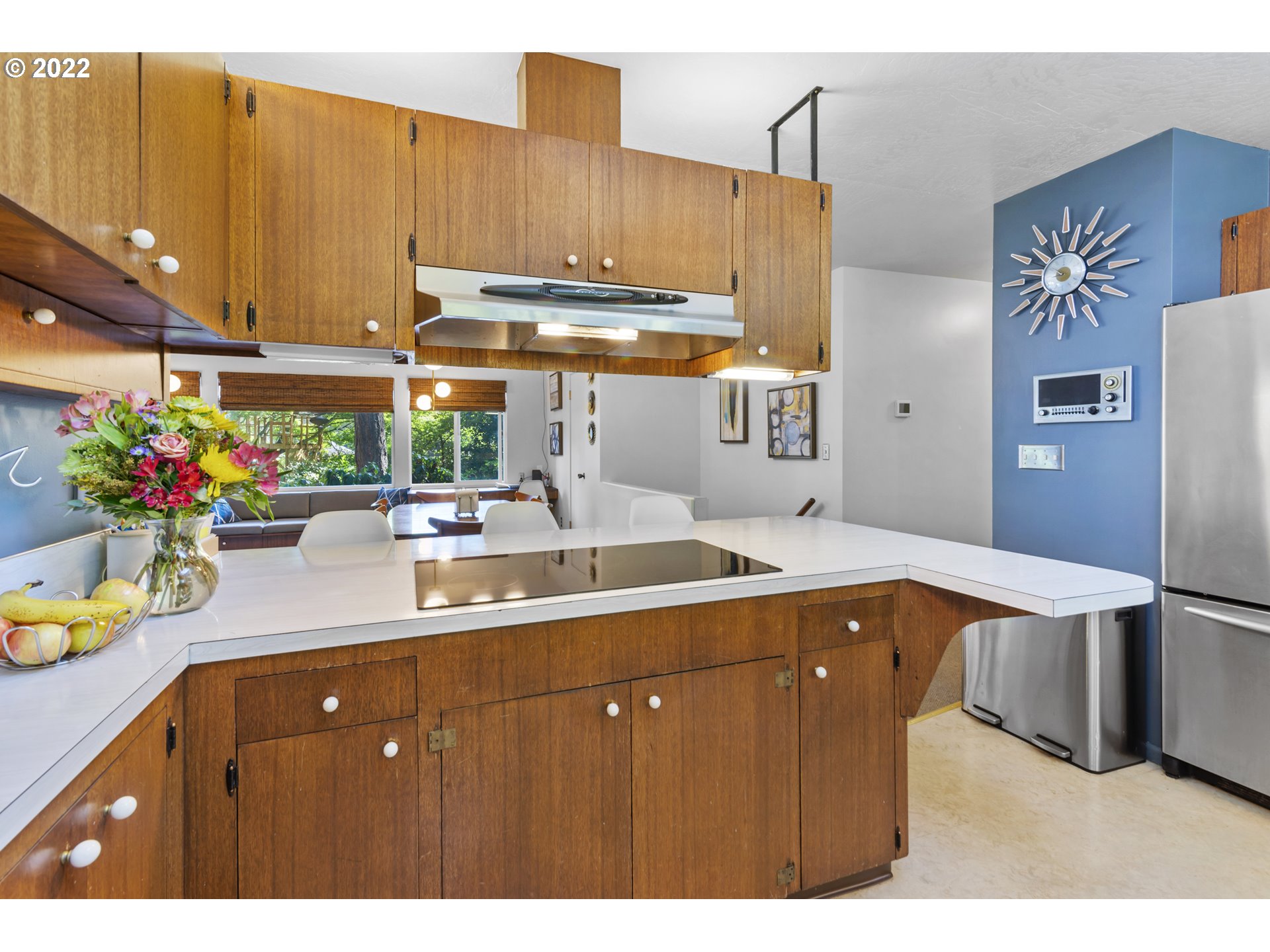 13535 Southwest Hargis Road Beaverton, OR 97008 - Photo 10 of 32 Gallery Image 10