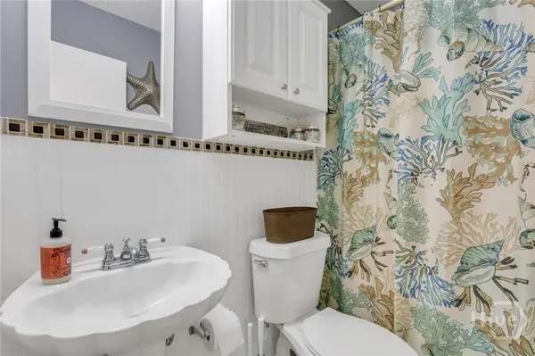 $3,200 | 10 Wyckfield Court, Savannah, GA 31410