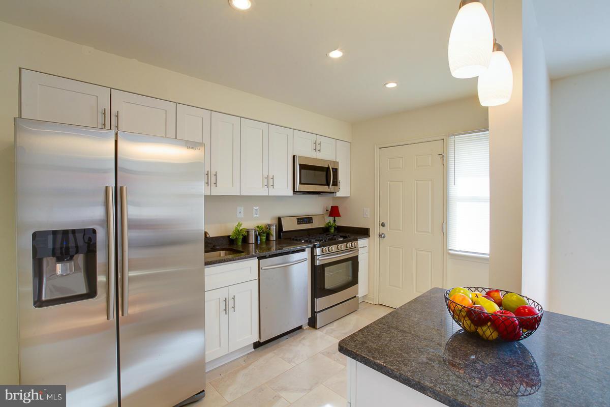 1713 Northbourne Road Baltimore, MD 21239 - Photo 14 of 30 Kitchen