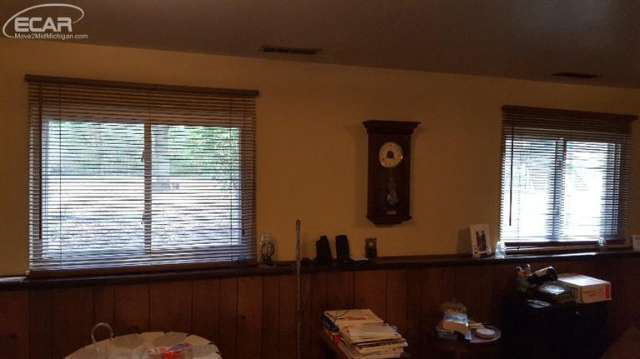 9491 Coldwater Road Flushing, MI 48433 - Photo 8 of 20 20450874-7.JPG
