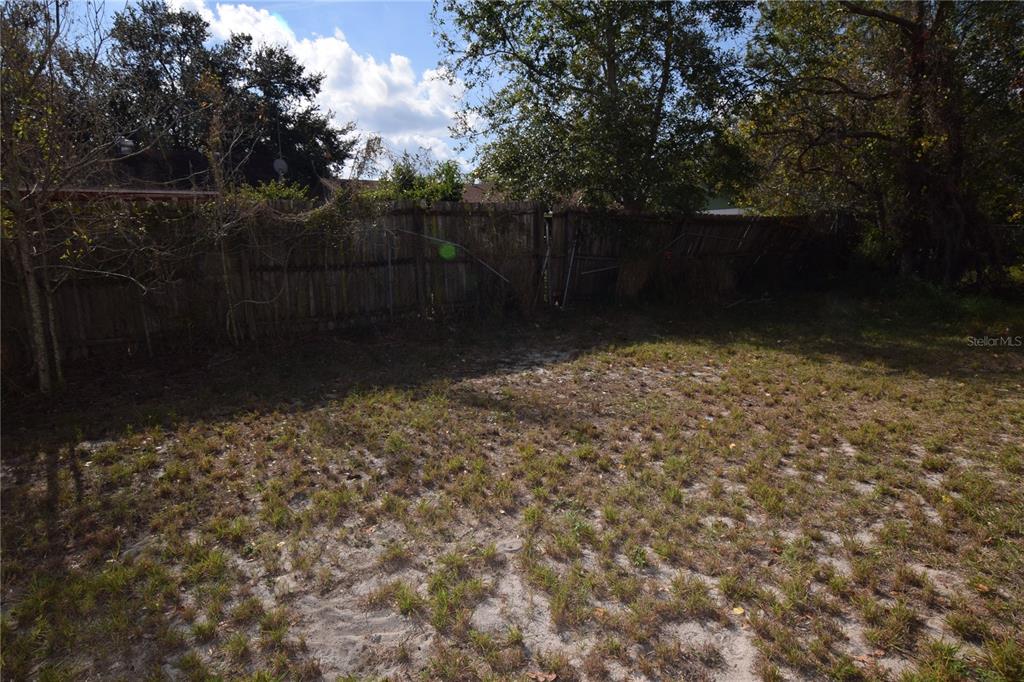 3248 Split Willow Drive Orlando, FL 32808 - Photo 4 of 14