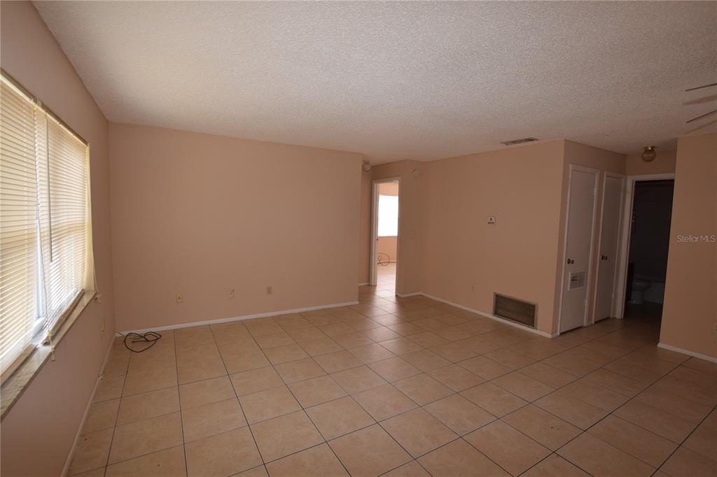 3248 Split Willow Drive Orlando, FL 32808 - Photo 5 of 14