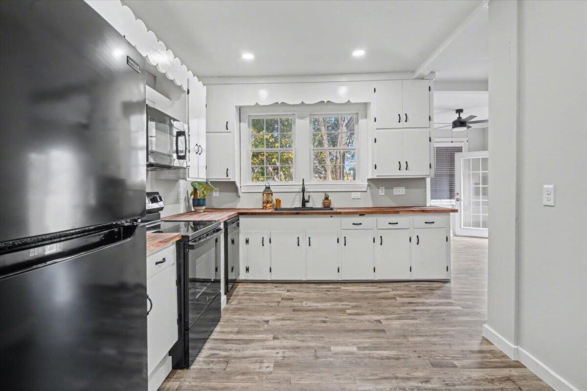 900 Naples Avenue Cayce, SC 29033 - Photo 15 of 47