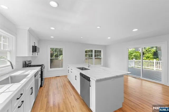 $1,175,000 | 296 Pine Street, Teaneck, NJ 07666