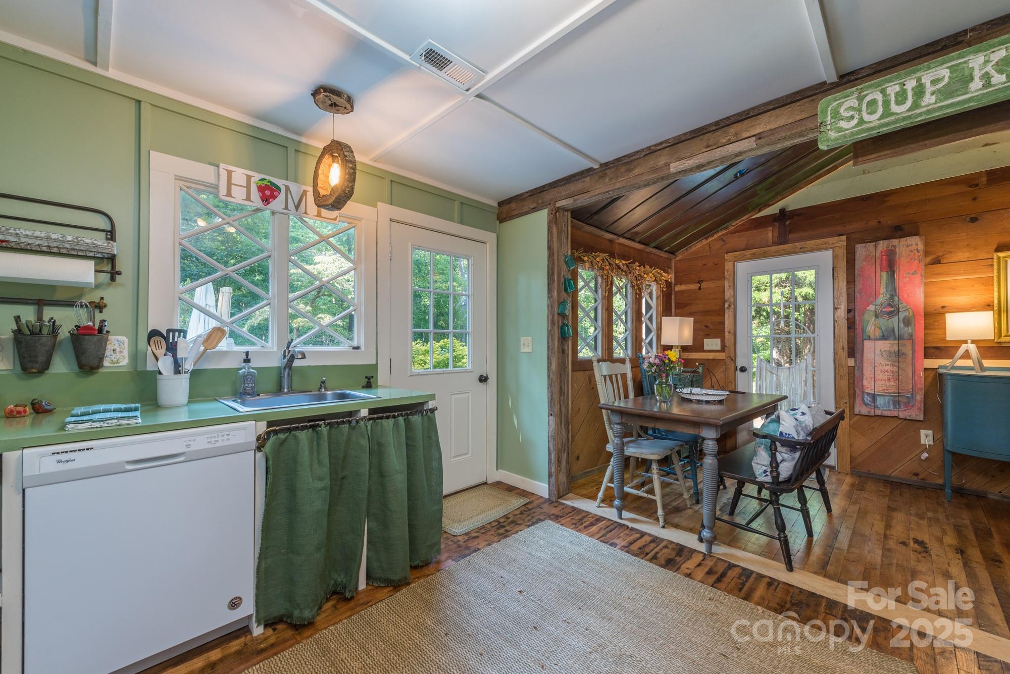 142 County Line Road South Apex, NC 27523 - Photo 11 of 38 Gallery Image 11