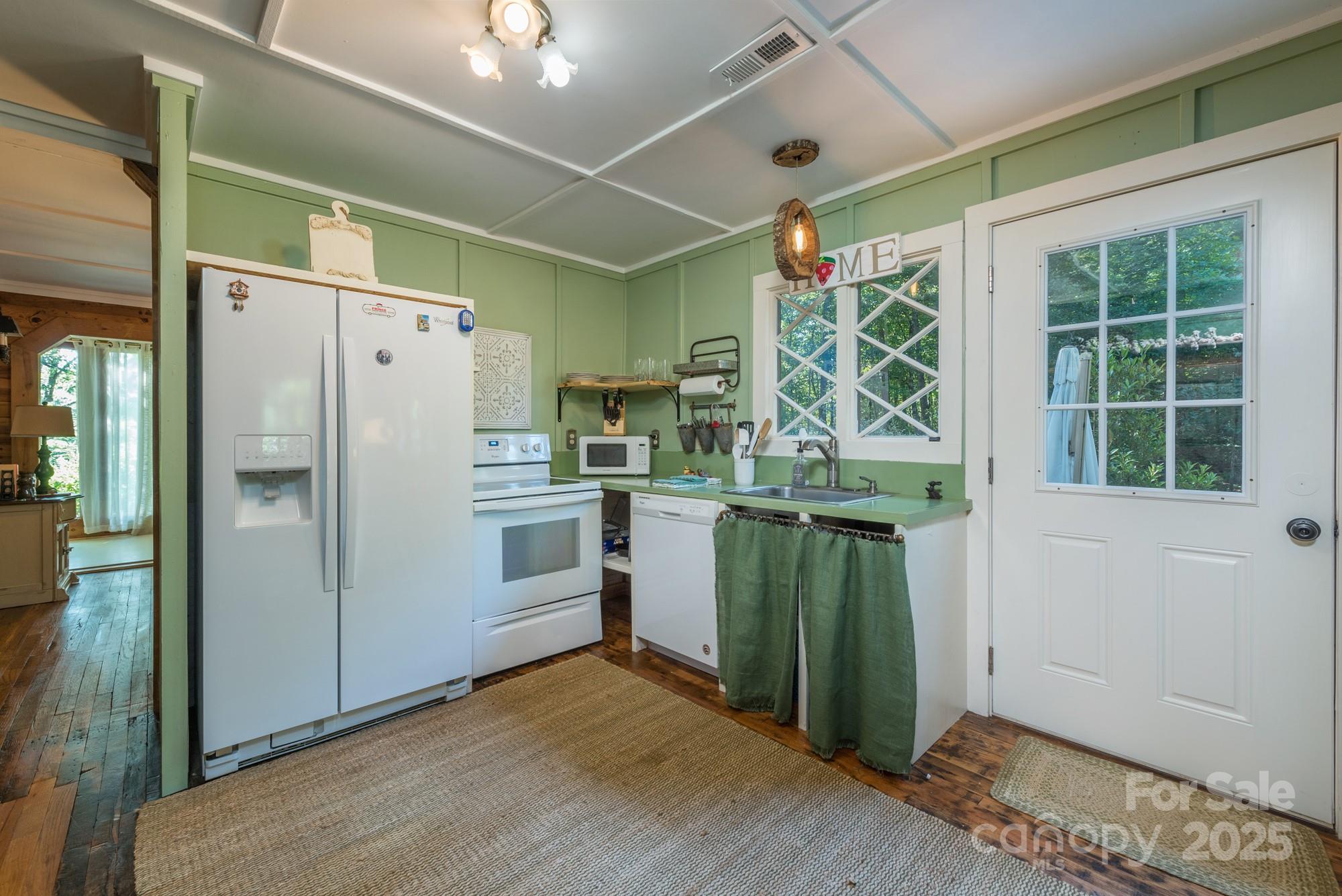 142 County Line Road South Apex, NC 27523 - Photo 12 of 38 Gallery Image 12
