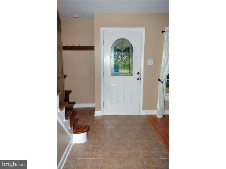 5 Warwick Road Eastampton, NJ 08060 - Photo 11 of 25 Foyer