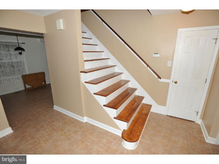 5 Warwick Road Eastampton, NJ 08060 - Photo 12 of 25 Foyer