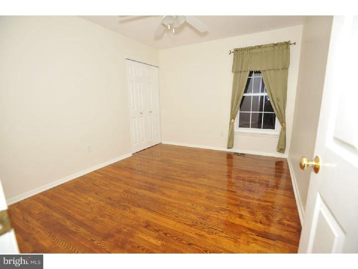 5 Warwick Road Eastampton, NJ 08060 - Photo 15 of 25 Bedroom - Main