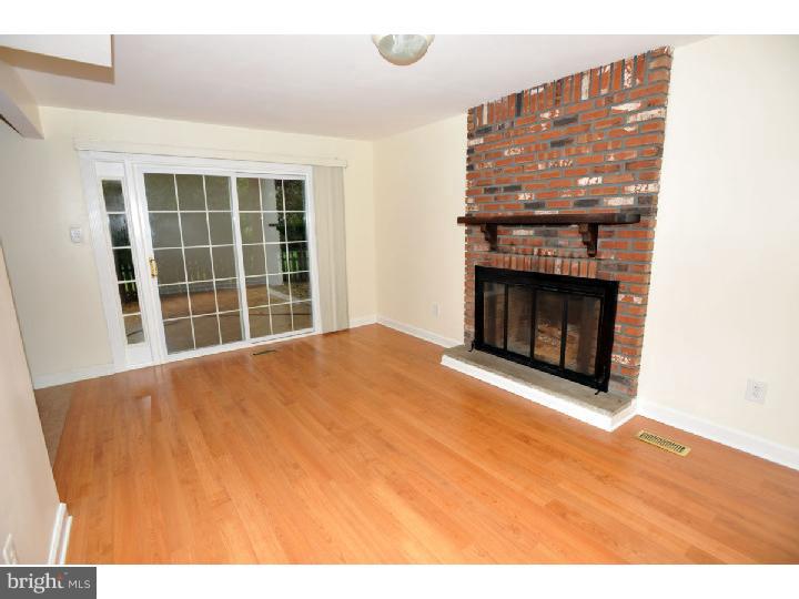 5 Warwick Road Eastampton, NJ 08060 - Photo 9 of 25 Family Room