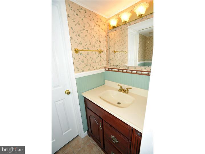5 Warwick Road Eastampton, NJ 08060 - Photo 10 of 25 Bathroom