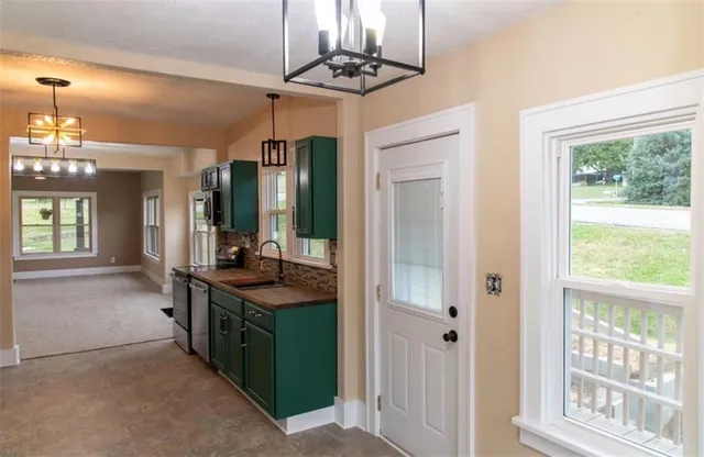 $229,000 | 1714 Blackwell Road, St. Joseph, MO 64505