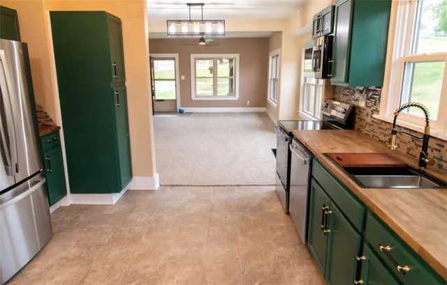 $229,000 | 1714 Blackwell Road, St. Joseph, MO 64505