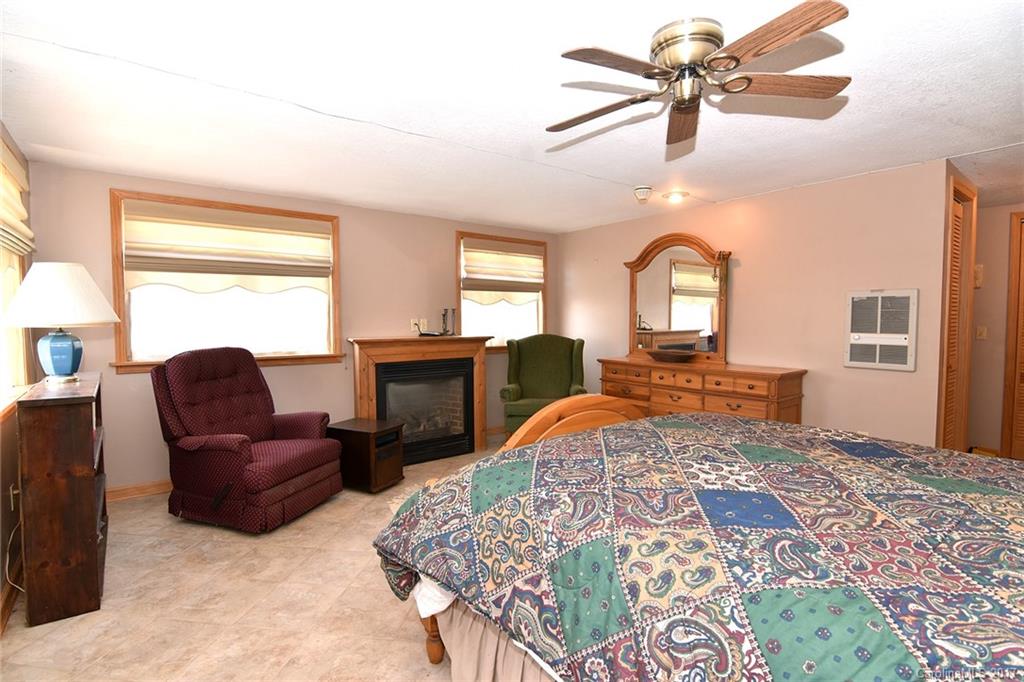 172 Belmont Church Road Clyde, NC 28721 - Photo 13 of 20
