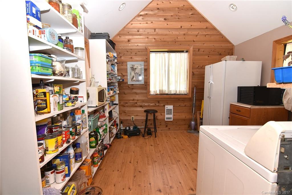 172 Belmont Church Road Clyde, NC 28721 - Photo 16 of 20
