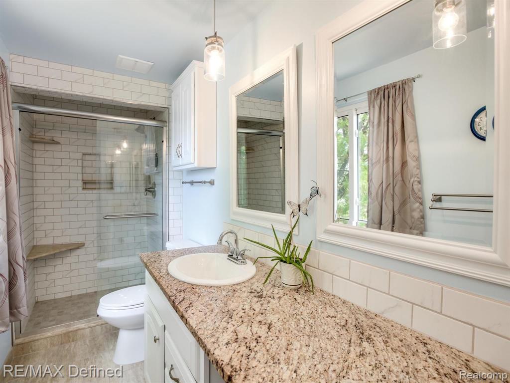 12033 Diegel Road Warren, MI 48093 - Photo 14 of 20