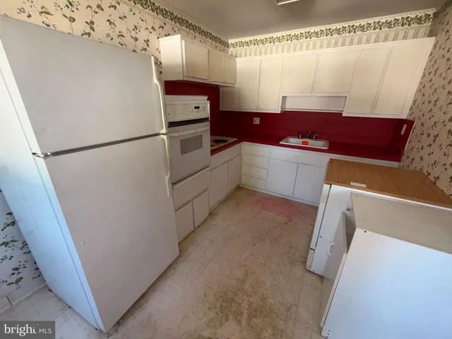 $275,000 | 12706 Hollins Road, Philadelphia, PA 19154