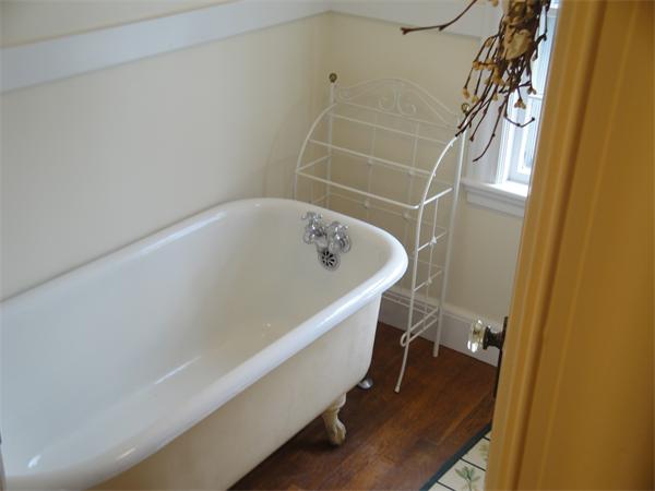 10 Hatherly Road Quincy, MA 02170 - Photo 23 of 30 Gallery Image 23