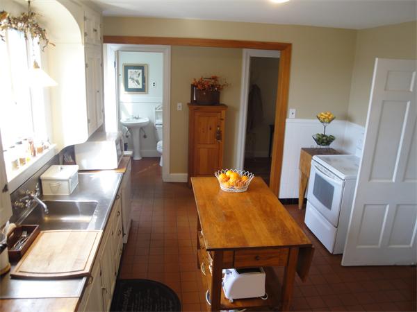 10 Hatherly Road Quincy, MA 02170 - Photo 8 of 30 Gallery Image 8