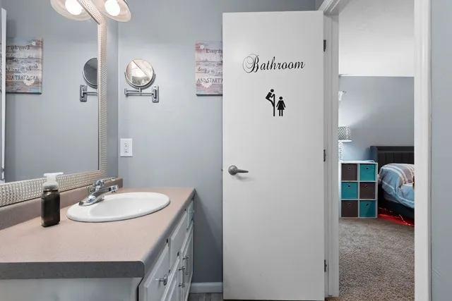 $390,000 | 1410 Alcan Drive, Menasha, WI 54952