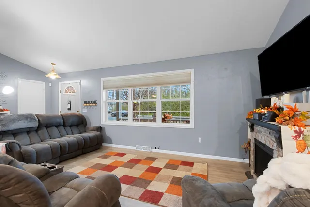 $390,000 | 1410 Alcan Drive, Menasha, WI 54952