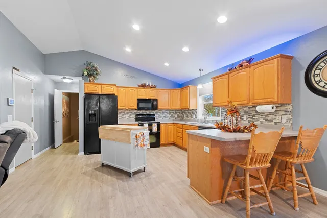 $390,000 | 1410 Alcan Drive, Menasha, WI 54952