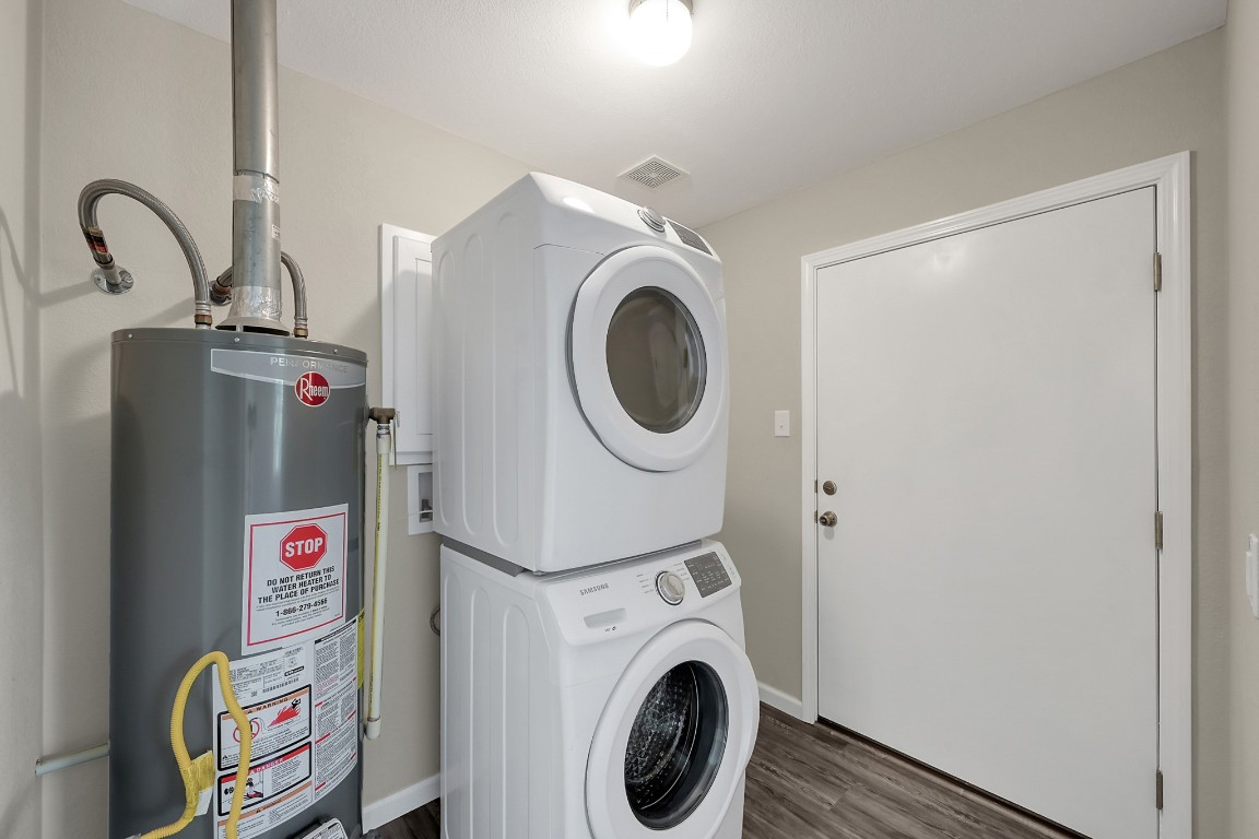 3527 Gary Lane Spring, TX 77380 - Photo 27 of 47 a utility room with dryer and washer