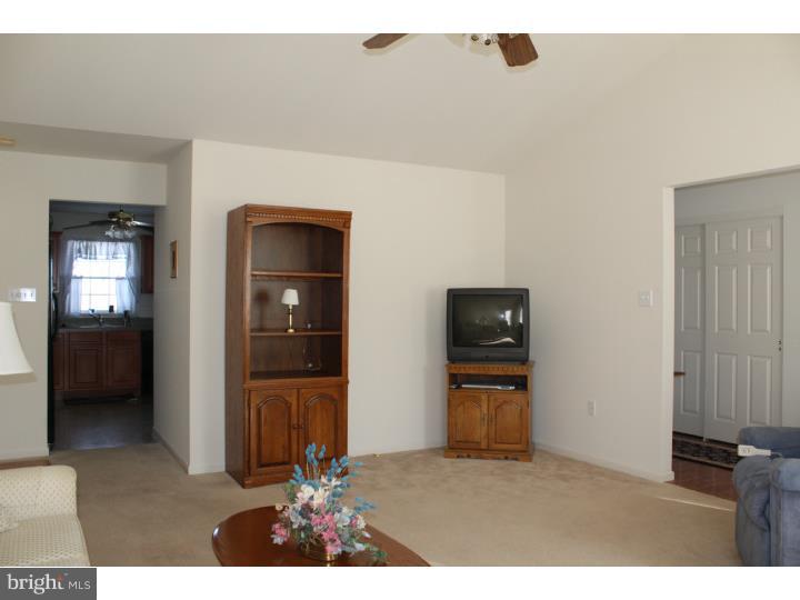 23 Mellowbrook Drive Sinking Spring, PA 19608 - Photo 11 of 25 Living Room
