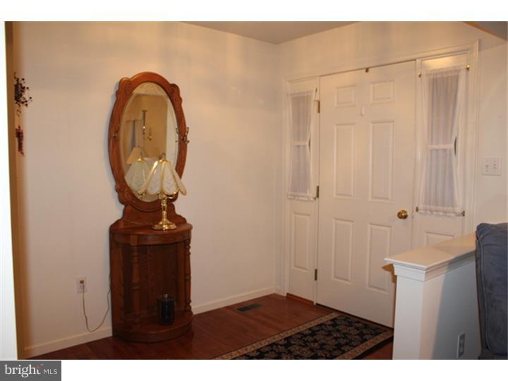 23 Mellowbrook Drive Sinking Spring, PA 19608 - Photo 15 of 25 Foyer