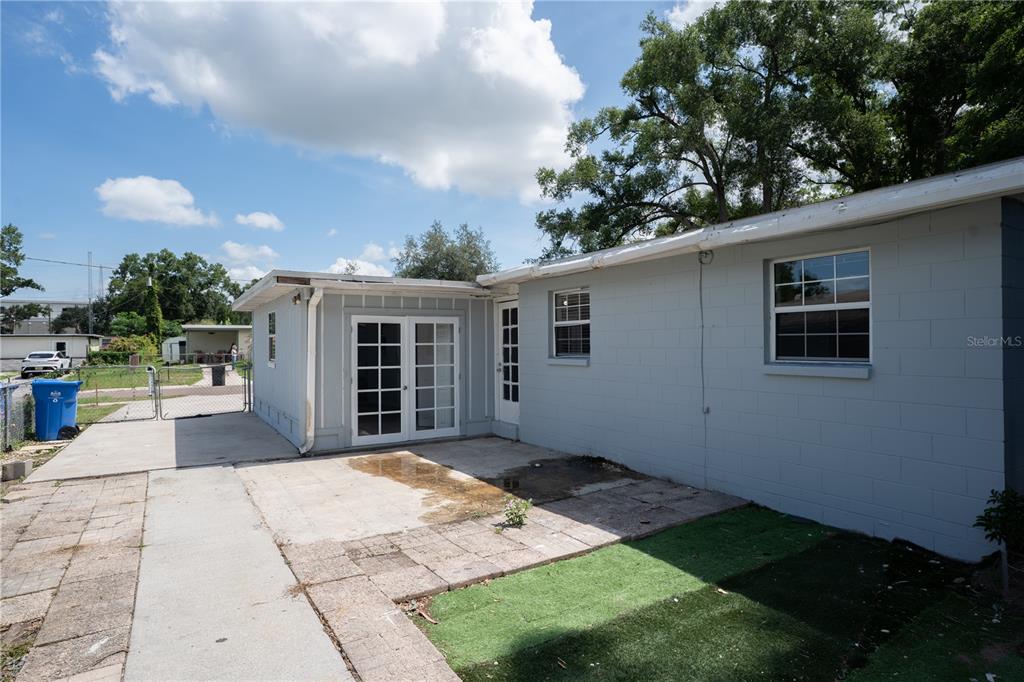 711 Mason Street Brandon, FL 33511 - Photo 3 of 37