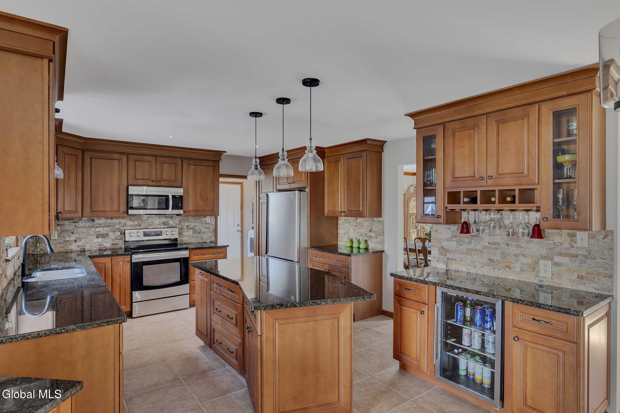61 Johnson Road Halfmoon, NY 12118 - Photo 3 of 78 19-web-or-mls-P1816050