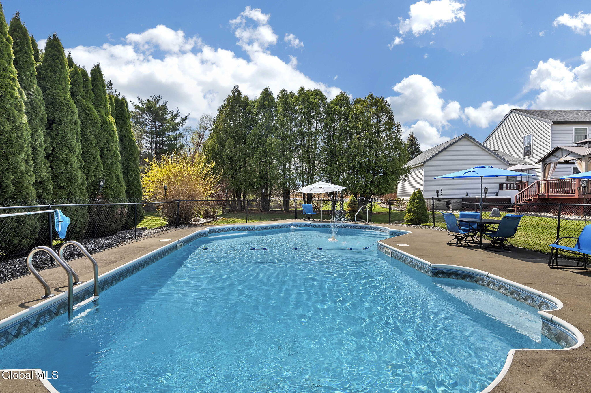 61 Johnson Road Halfmoon, NY 12118 - Photo 4 of 78 95-web-or-mls-P1815940