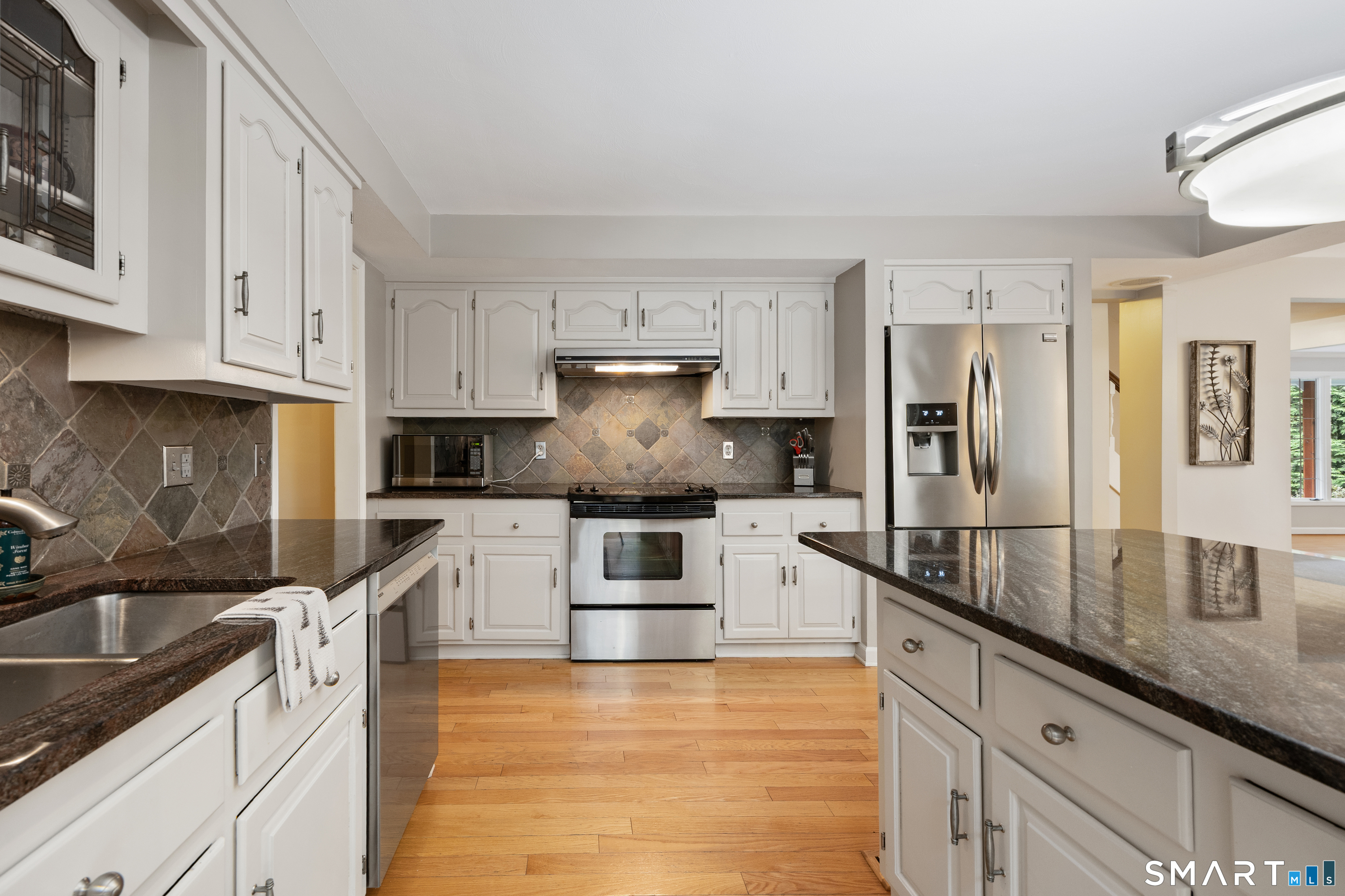 599 Spring Street Manchester, CT 06040 - Photo 7 of 40 Gallery Image 7
