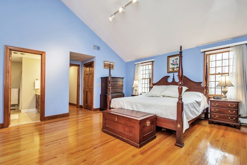 150 Kettle Hole Road Bolton, MA 01740 - Photo 15 of 28 Gallery Image 15