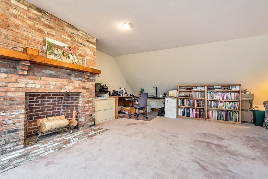 150 Kettle Hole Road Bolton, MA 01740 - Photo 23 of 28 Gallery Image 23