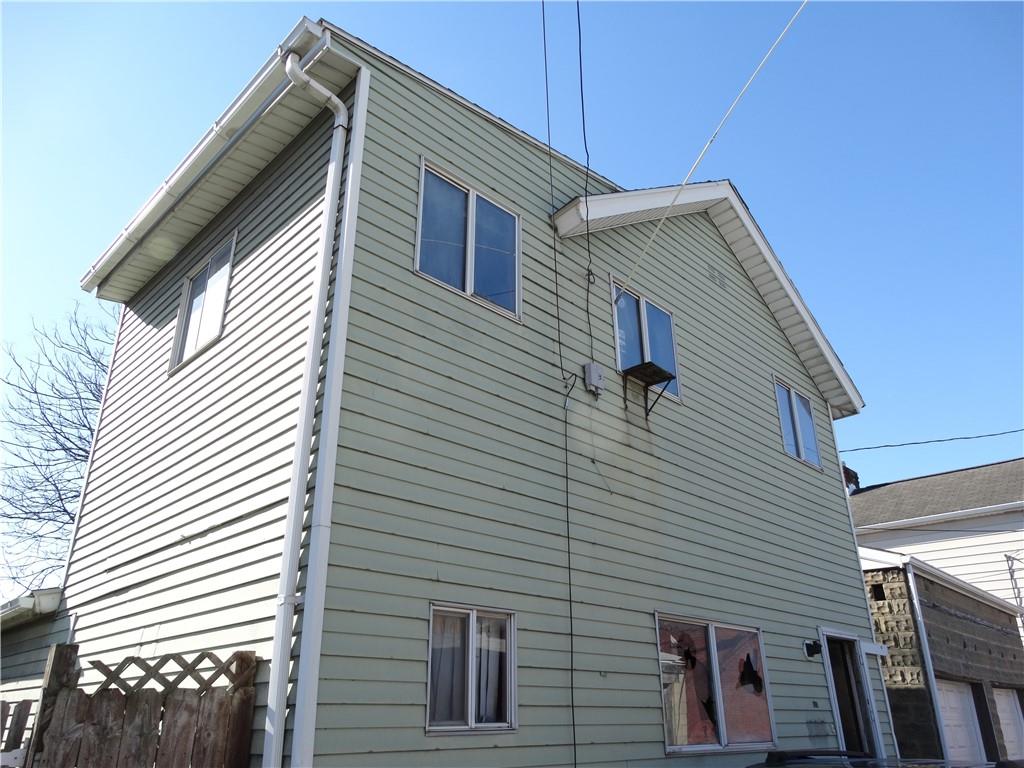 113 Clay Way McKees Rocks, PA 15136 - Photo 2 of 11