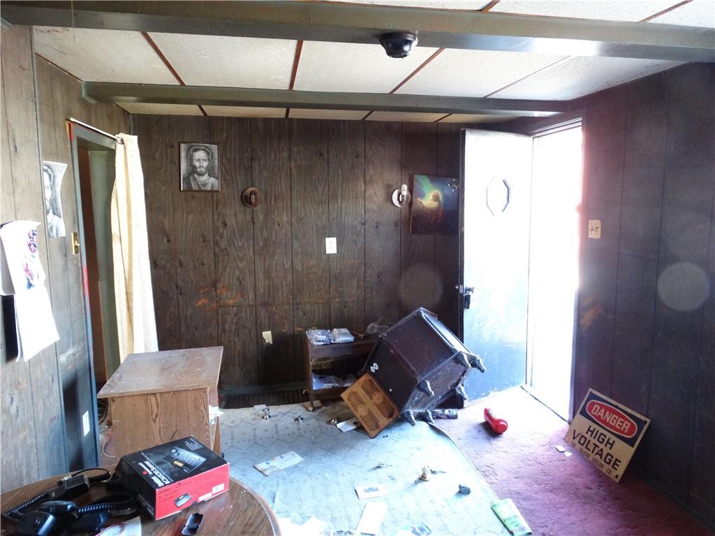 113 Clay Way McKees Rocks, PA 15136 - Photo 5 of 11